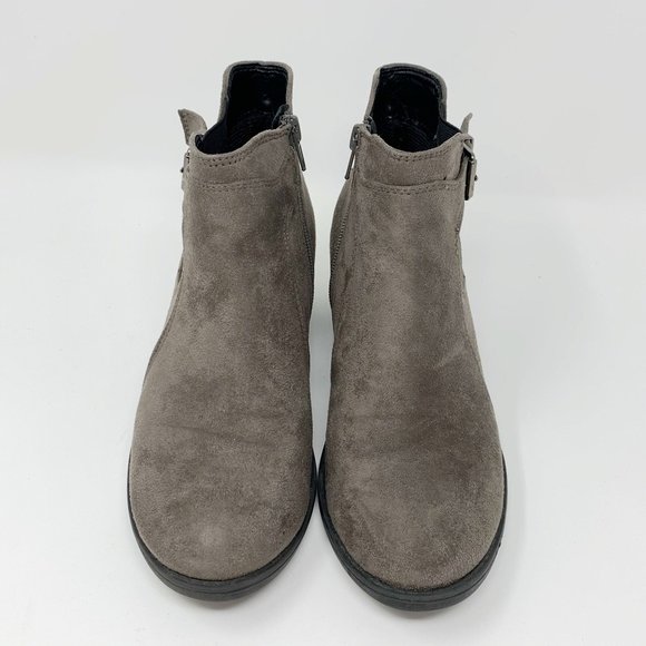 Soda Gray Faux Suede Side zip Bootie Size 7.5 - Picture 3 of 8